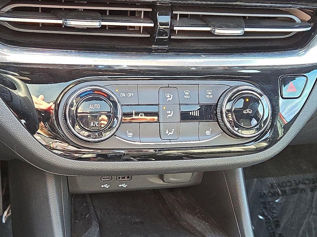 Used 2024 Buick Envista Sport Touring w/ Convenience I Package image 29