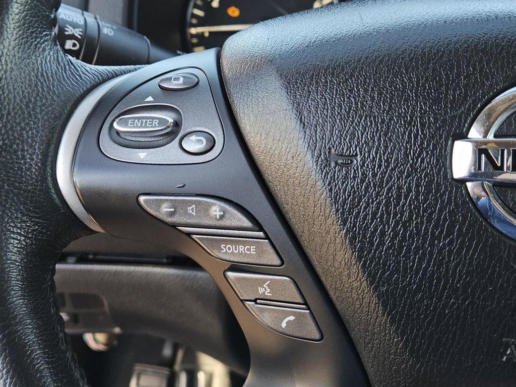 Used 2020 Nissan Pathfinder SV FWD image 17