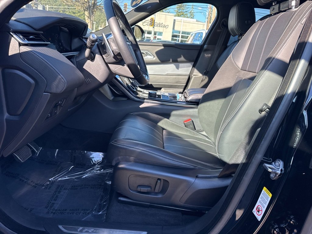 Used 2019 Land Rover Range Rover Velar R-Dynamic SE image 19
