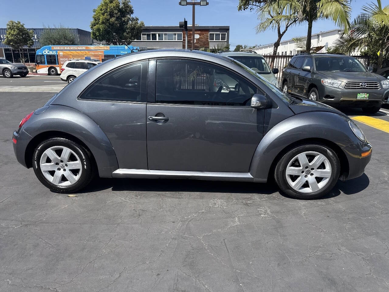 Used 2007 Volkswagen Beetle Coupe w/ Package 1 image 6