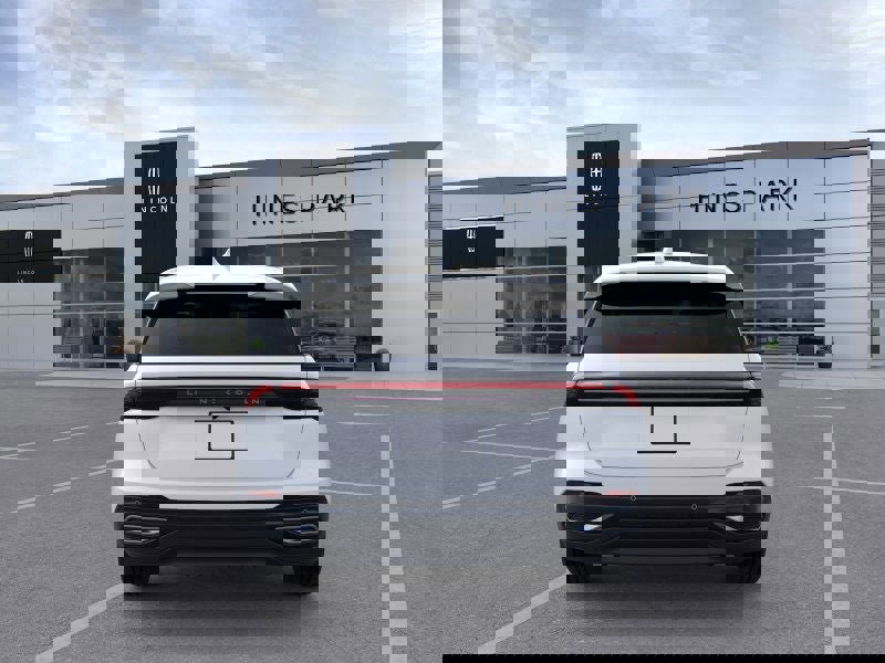 New 2026 Lincoln Nautilus Premier image 5