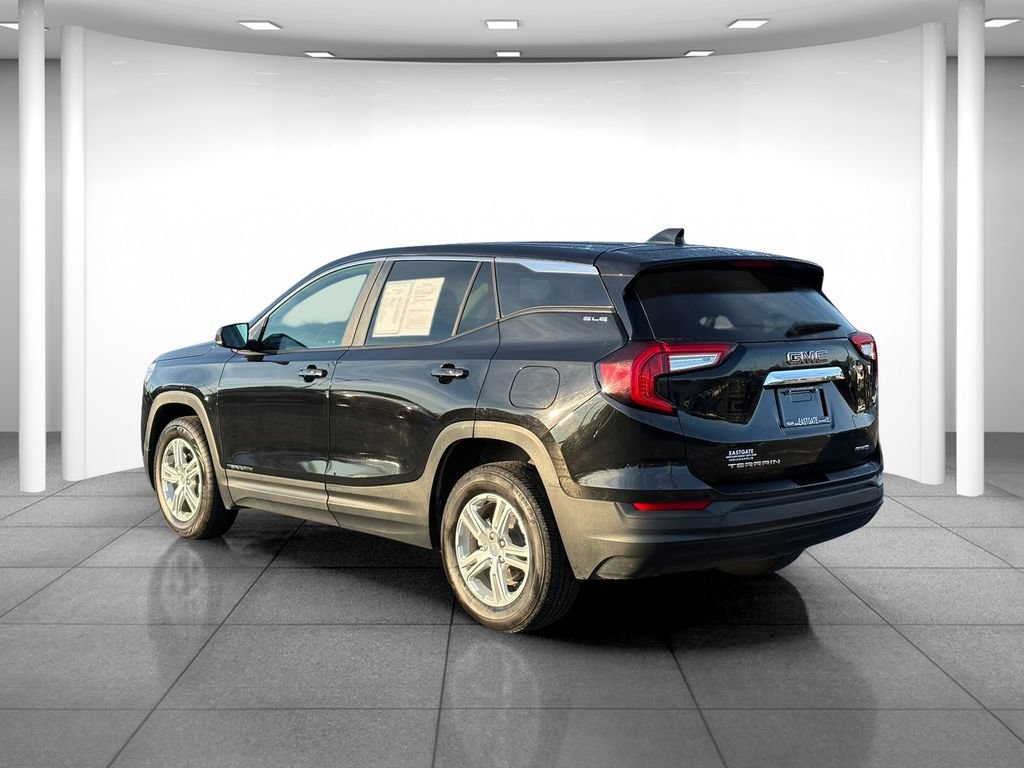 Used 2024 GMC Terrain SLE AWD/4WD image 5