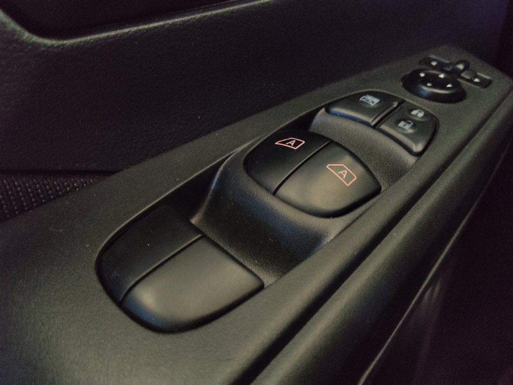 Used 2022 Nissan Kicks S FWD image 27