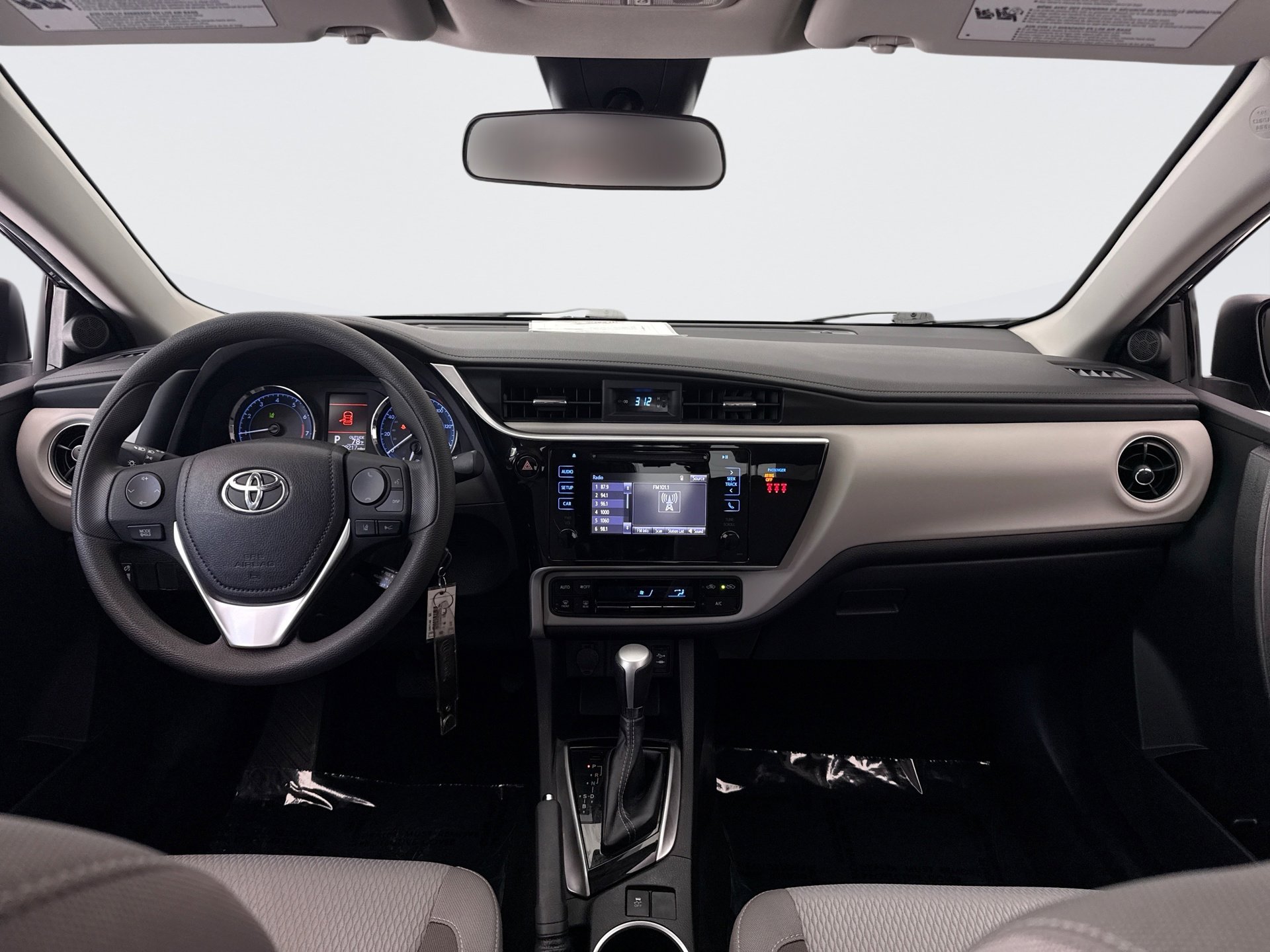 Used 2019 Toyota Corolla LE FWD image 14
