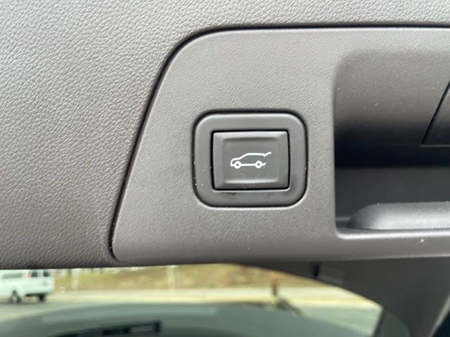 Used 2023 Buick Envision Essence w/ Sport Touring Package image 48