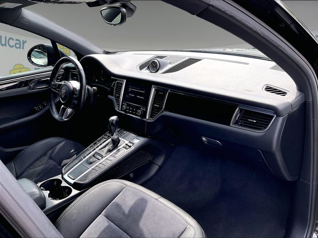 Used 2018 Porsche Macan AWD/4WD image 14