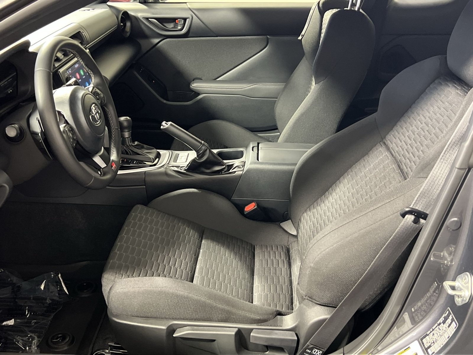Used 2025 Toyota GR86 w/ ALL Weather Mat Package (TMS) RWD image 14