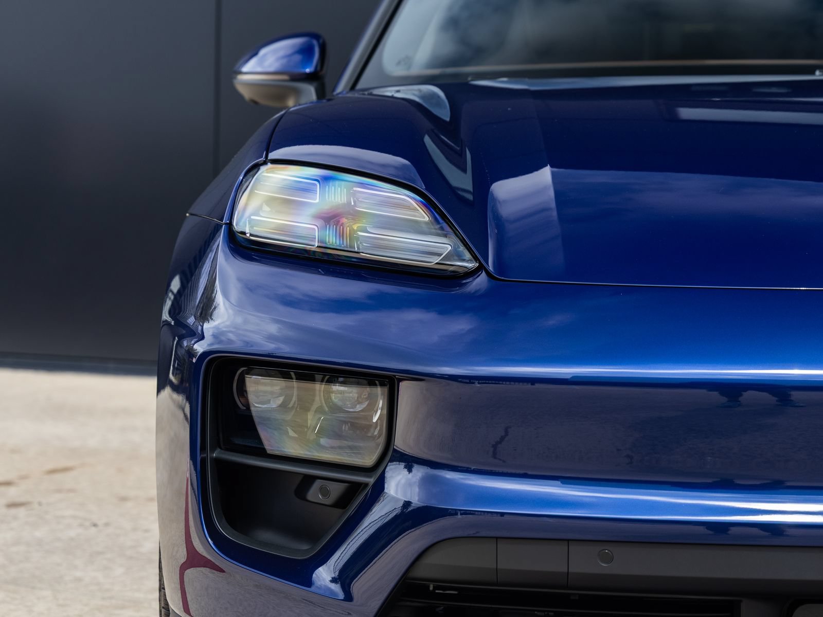 New 2026 Porsche Macan 4 Electric AWD/4WD image 19