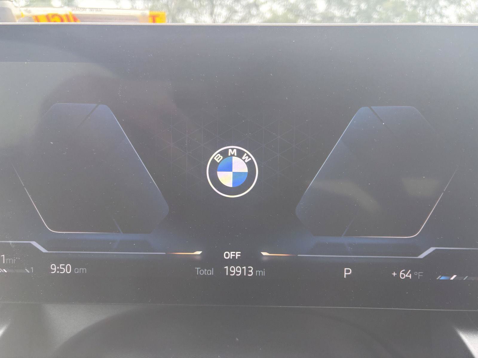 Used 2024 BMW 530i xDrive w/ Premium Package AWD/4WD image 10