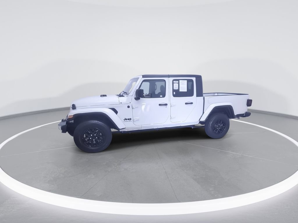 Used 2023 Jeep Gladiator Sport AWD/4WD image 5