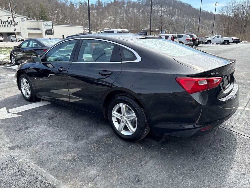 Used 2021 Chevrolet Malibu LS image 3