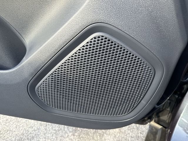 New 2025 Hyundai Venue Limited image 34