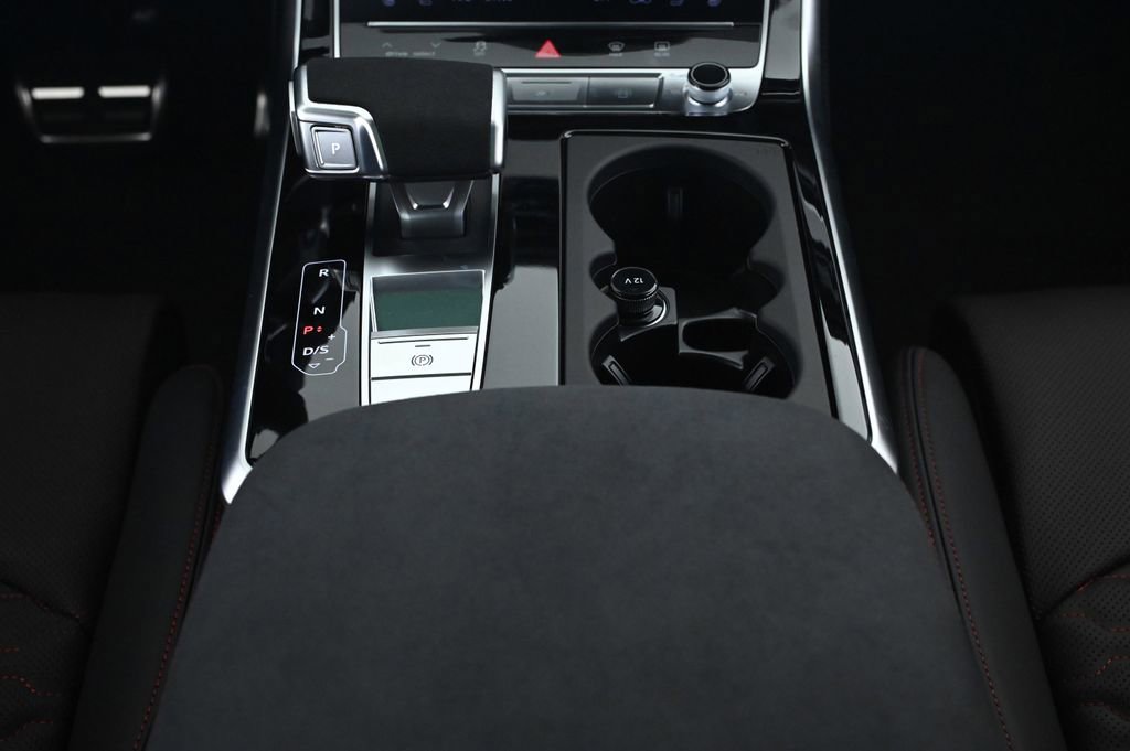 New 2026 Audi RS Q8 performance image 13