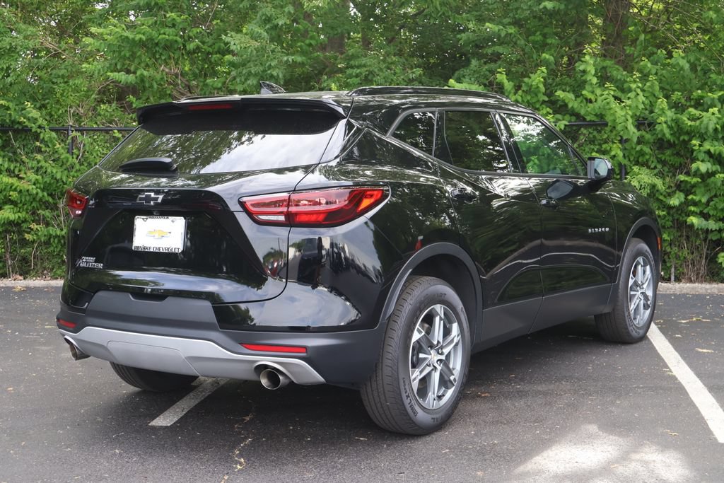 Used 2023 Chevrolet Blazer LT w/ Convenience Package FWD image 10