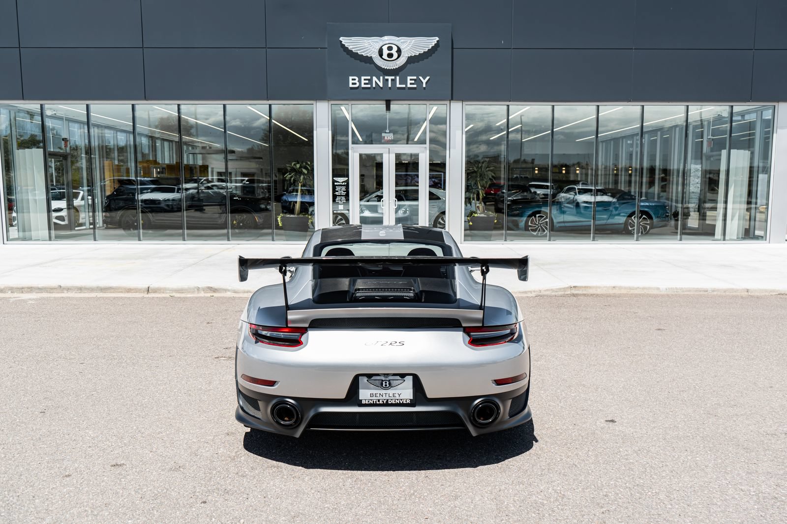 Used 2019 Porsche 911 GT2 RS RWD image 11