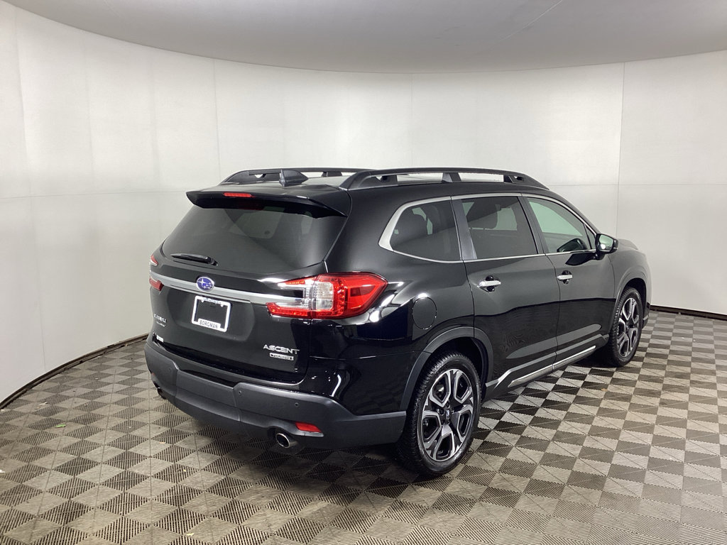 Used 2024 Subaru Ascent Touring image 2