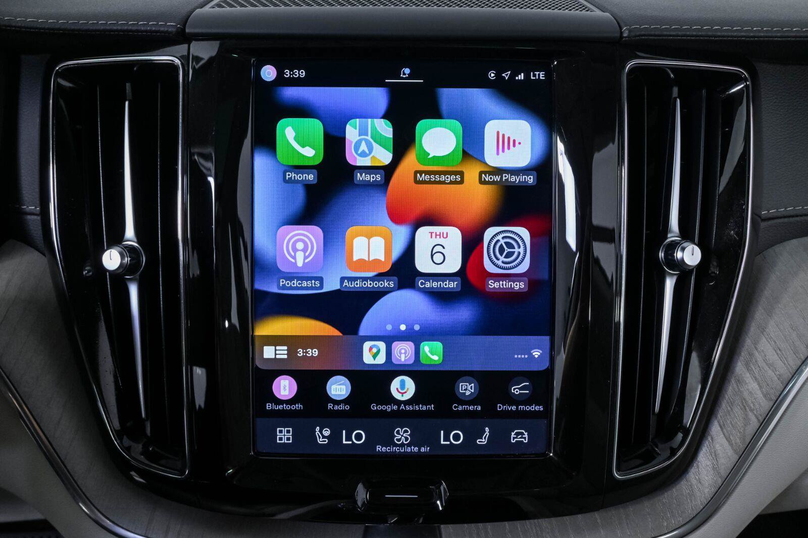 Certified 2023 Volvo XC60 B5 Ultimate FWD image 17