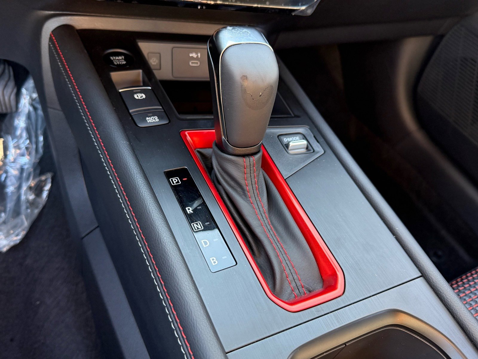 New 2026 Nissan Kicks SR image 23