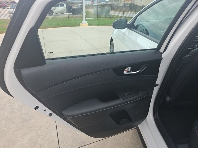 Used 2024 Kia Forte GT-Line w/ GT-Line Premium Package image 24