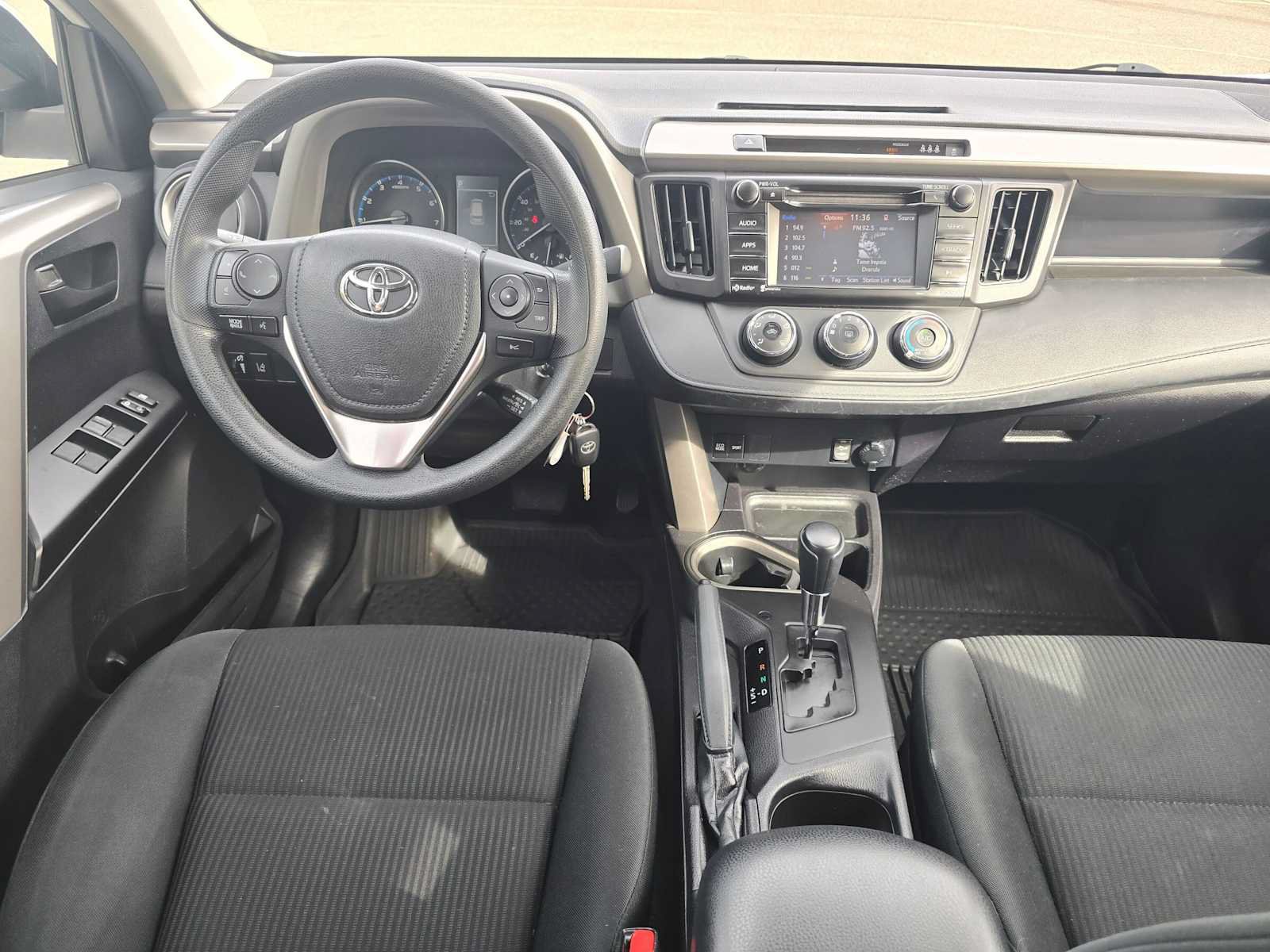 Used 2017 Toyota RAV4 LE w/ All Weather Liner Package AWD/4WD image 18