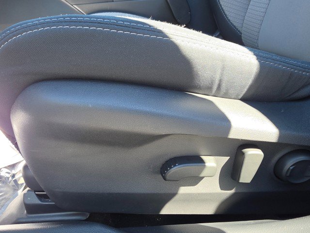 Used 2023 Subaru Outback Premium image 32