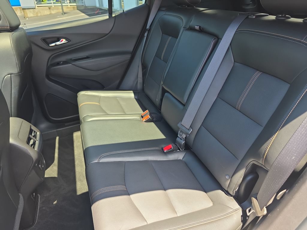 Used 2024 Chevrolet Equinox Premier AWD/4WD image 14