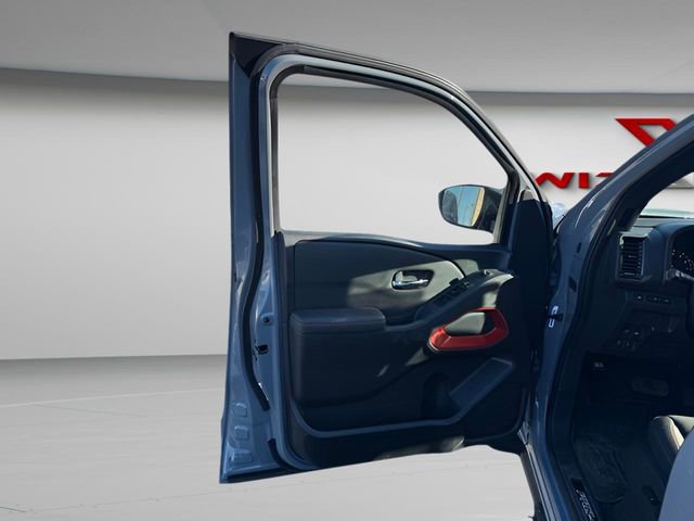 Used 2023 Nissan Frontier PRO-4X w/ Tow Package image 9