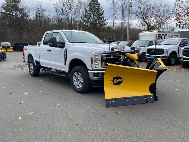 New 2026 Ford F350 XLT w/ FX4 Off-Road Package
