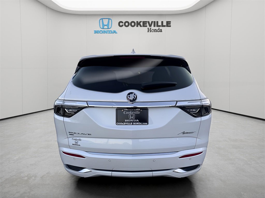 Used 2023 Buick Enclave Avenir w/ Avenir Technology Package image 4