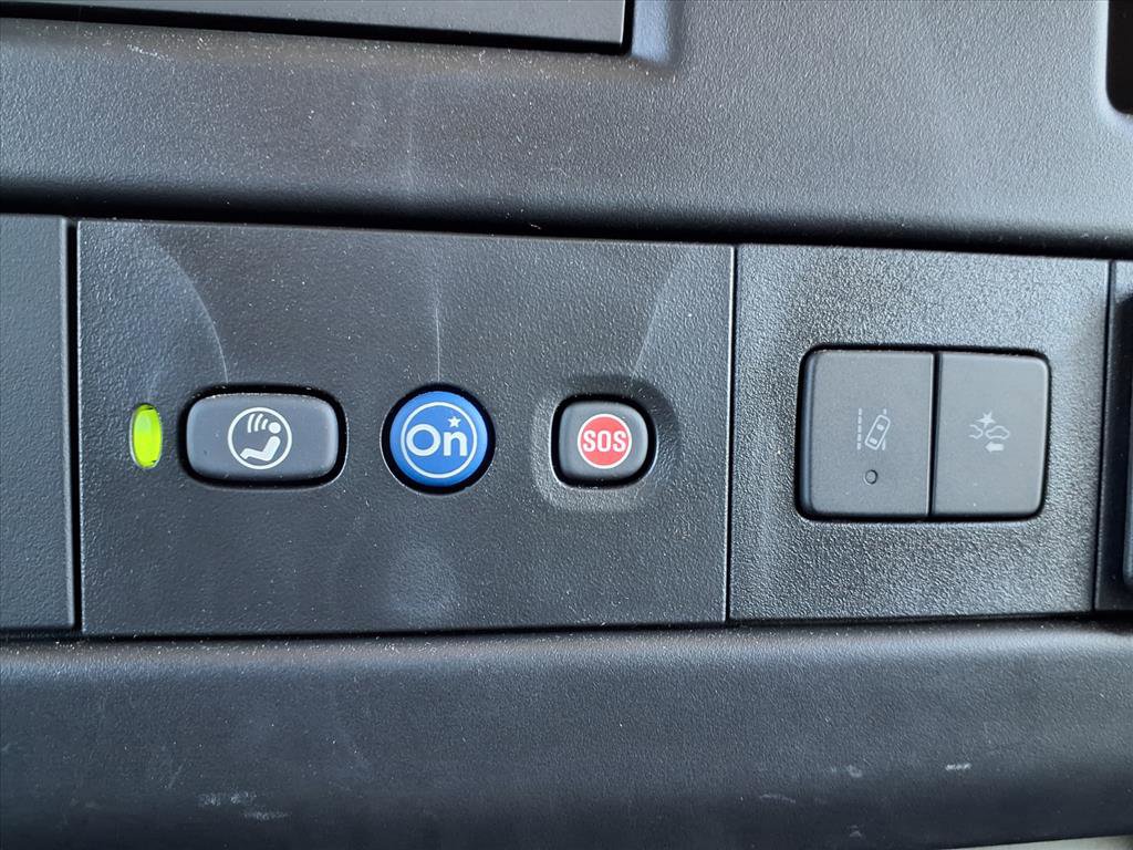Used 2025 Chevrolet Express 3500 LT w/ LT Preferred Equipment Group RWD image 6