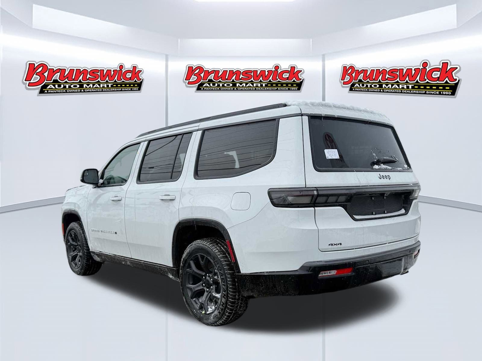 New 2026 Jeep Grand Wagoneer Limited w/ Premium Group II AWD/4WD image 4