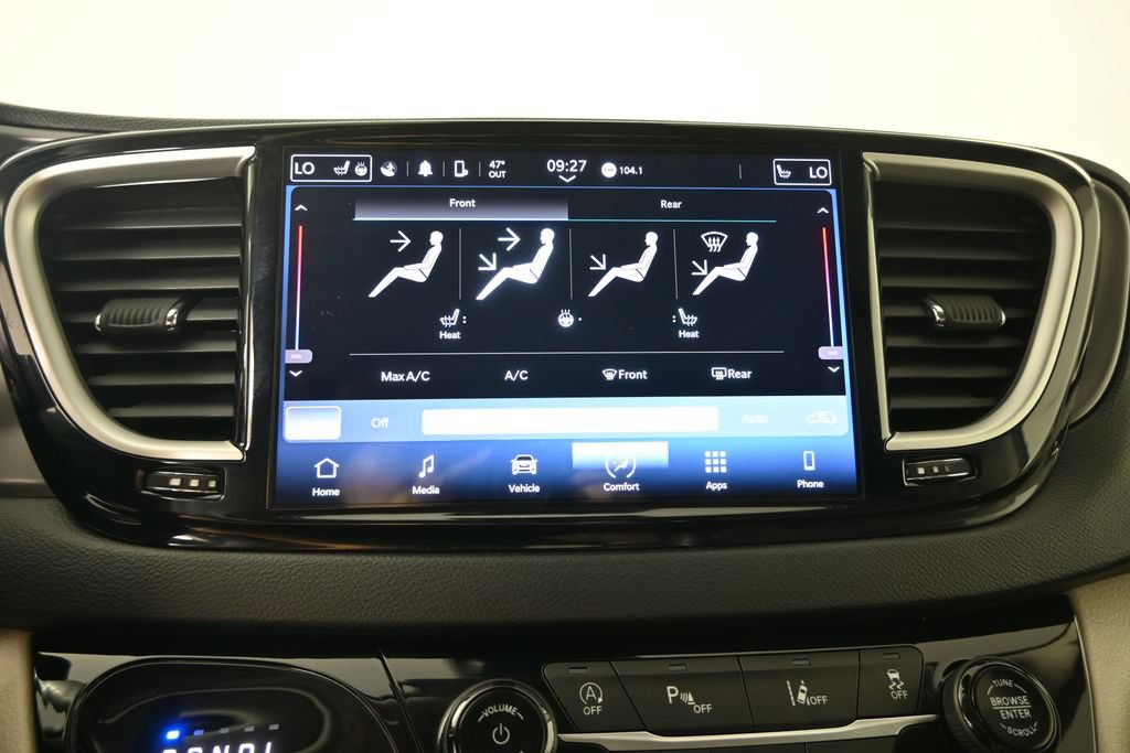 Used 2022 Chrysler Pacifica Touring-L FWD image 29