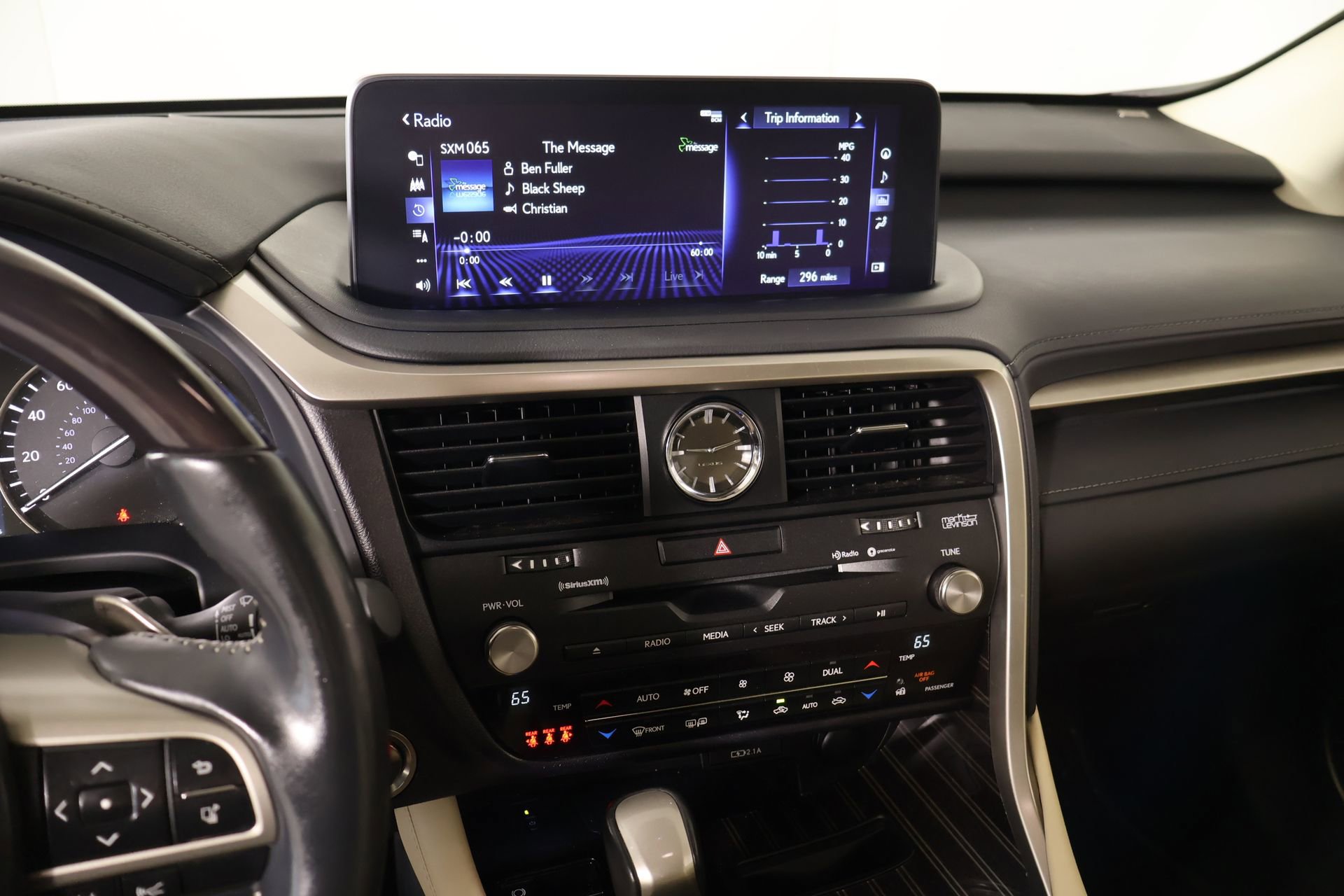 Used 2022 Lexus RX 350 AWD w/ Luxury Package image 5