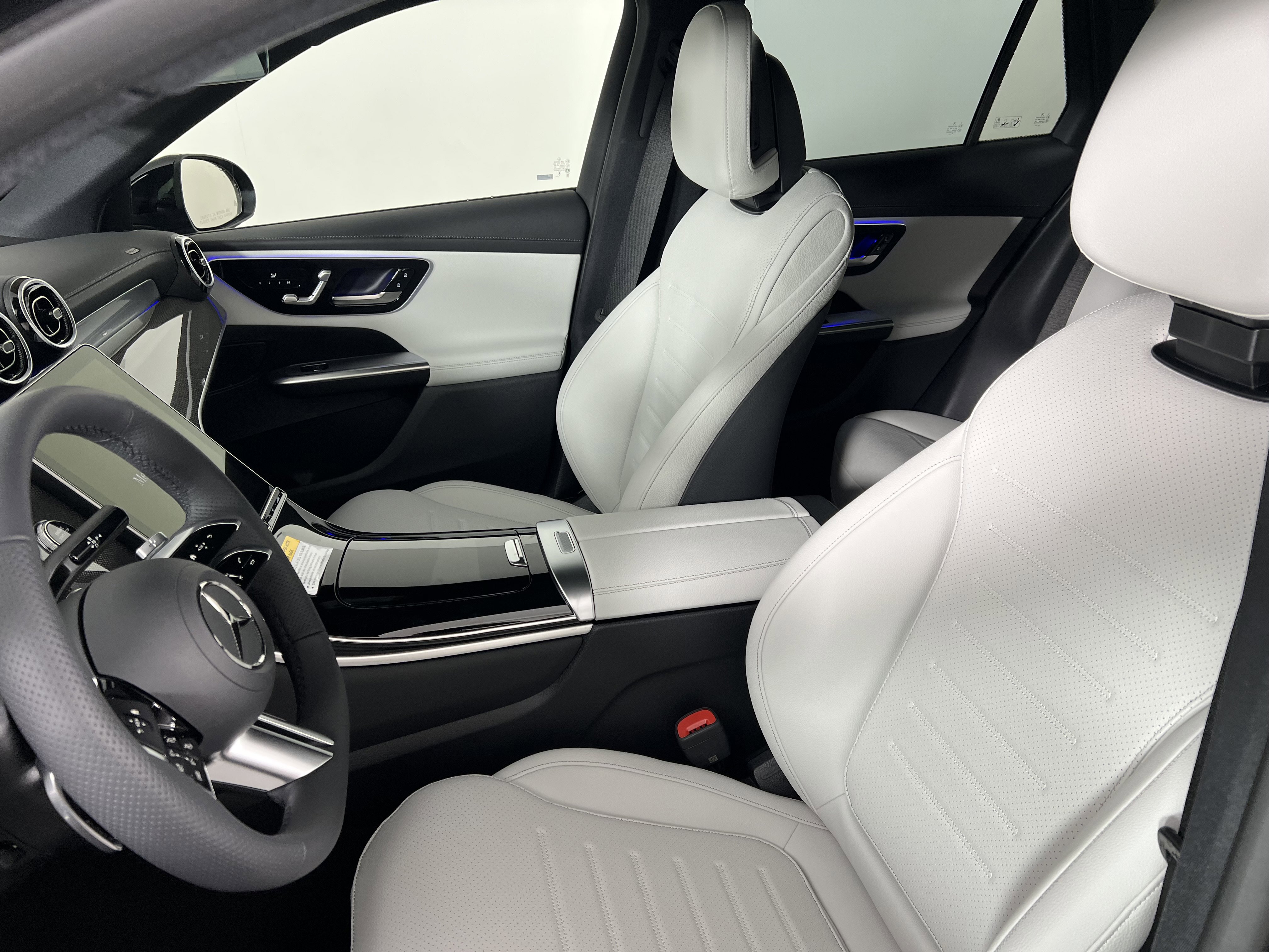 New 2026 Mercedes-Benz GLC 300 4MATIC image 17