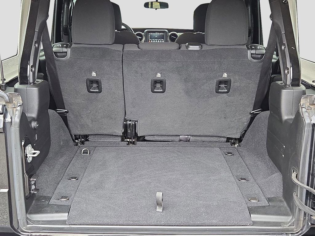 Used 2021 Jeep Wrangler Unlimited Sport image 11