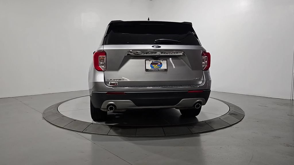 Used 2021 Ford Explorer Limited w/ Equipment Group 301A AWD/4WD image 4