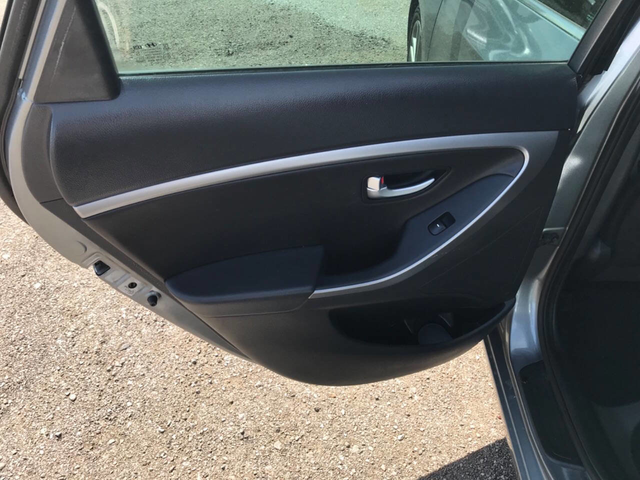 Used 2016 Hyundai Elantra GT w/ Option Group 03 image 16