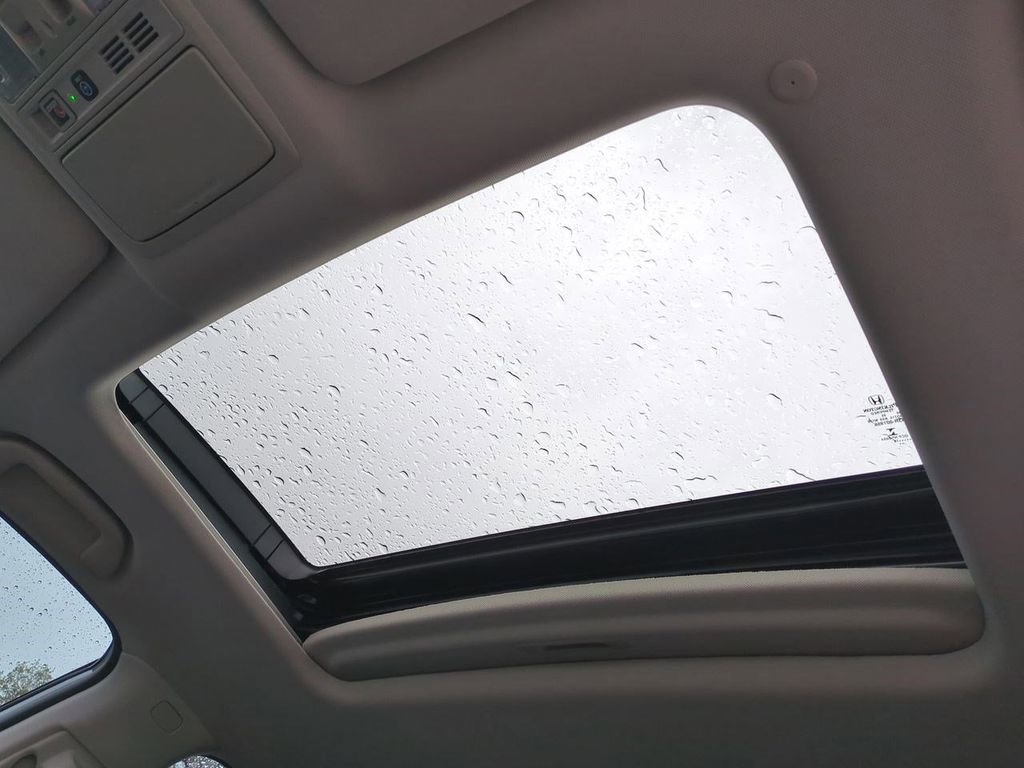 Used 2018 Honda Accord Touring image 20