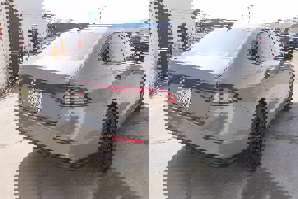 Used 2025 Honda Accord SE image 8