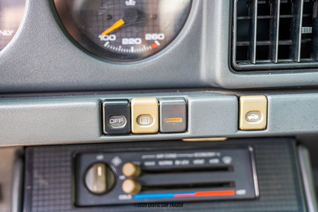Used 1989 Pontiac Firebird Trans Am RWD image 31