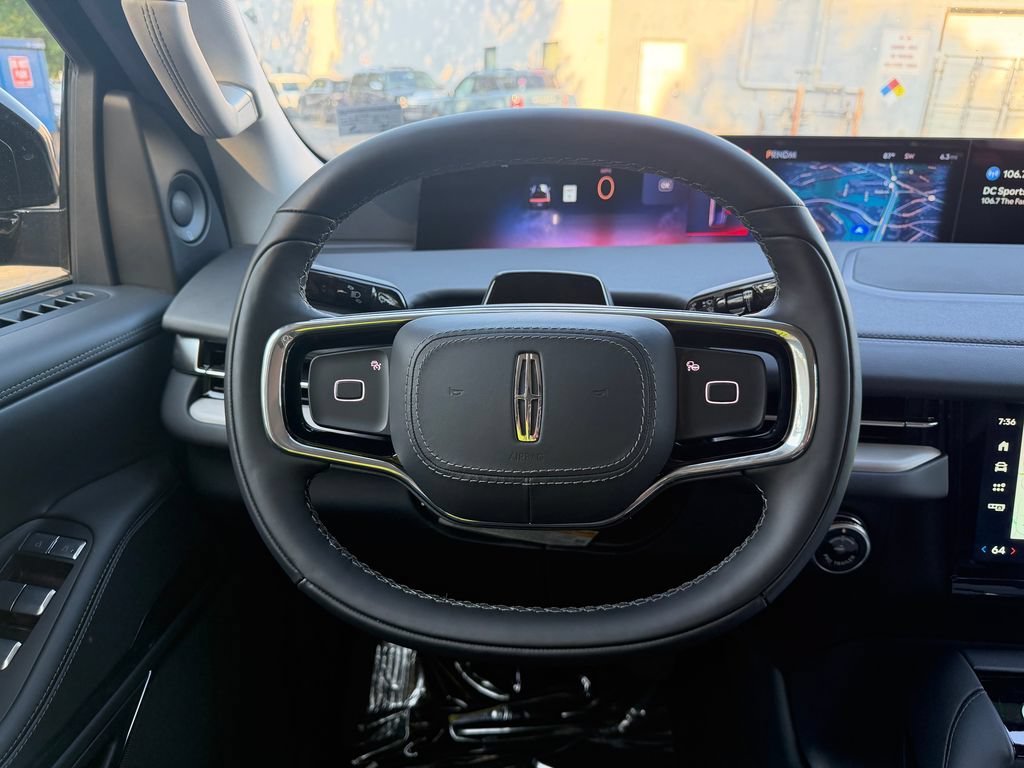 New 2027 Lincoln Navigator L Premier AWD/4WD image 12