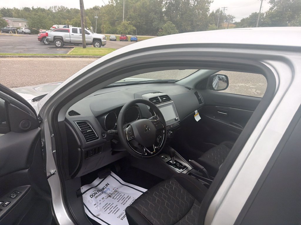 New 2027 Mitsubishi Outlander Sport LE AWD/4WD image 15