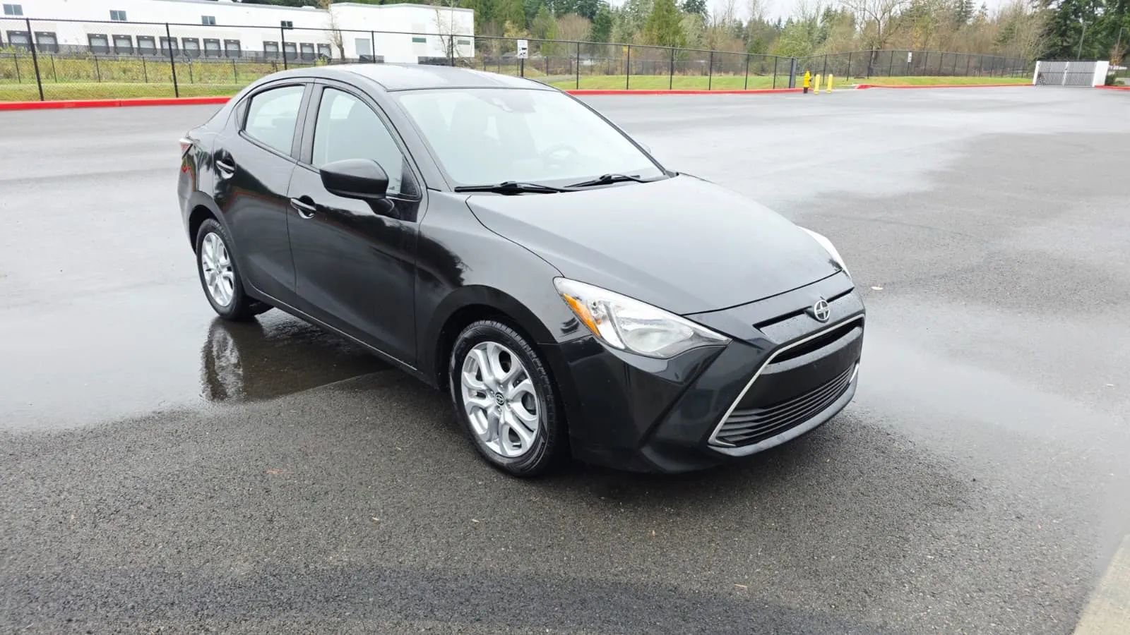 Used 2016 Scion iA image 7