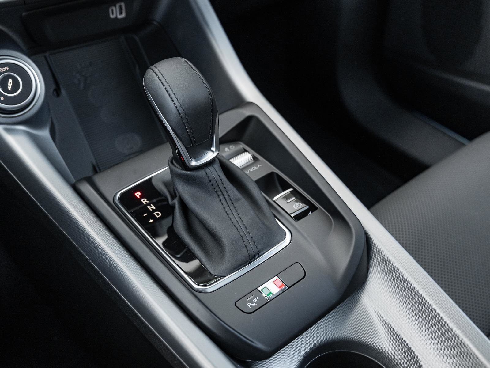 New 2026 Alfa Romeo Tonale Veloce w/ Quick Order Package 23H Volce image 28