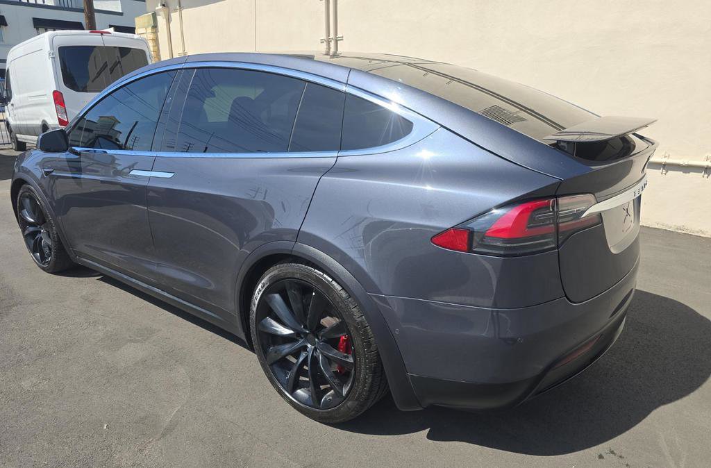Used 2019 Tesla Model X Performance image 4