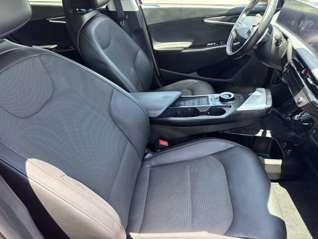 Used 2024 Kia EV6 Light AWD/4WD image 36