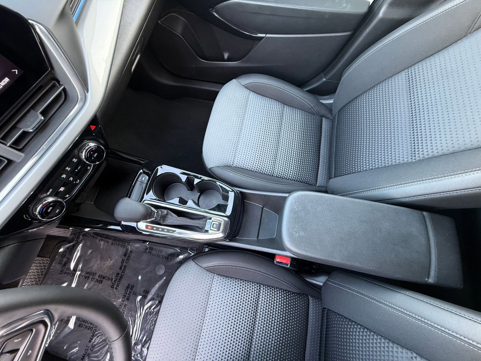 Used 2025 Chevrolet Trax LT w/ LT Convenience Package image 41