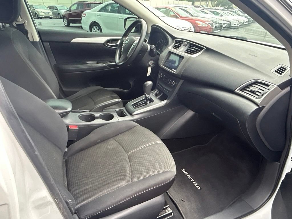 Used 2016 Nissan Sentra S FWD image 18