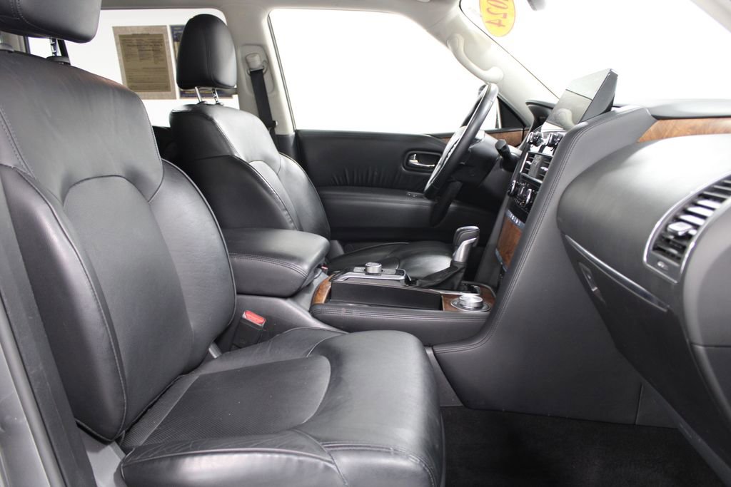 Used 2024 Nissan Armada SL image 30