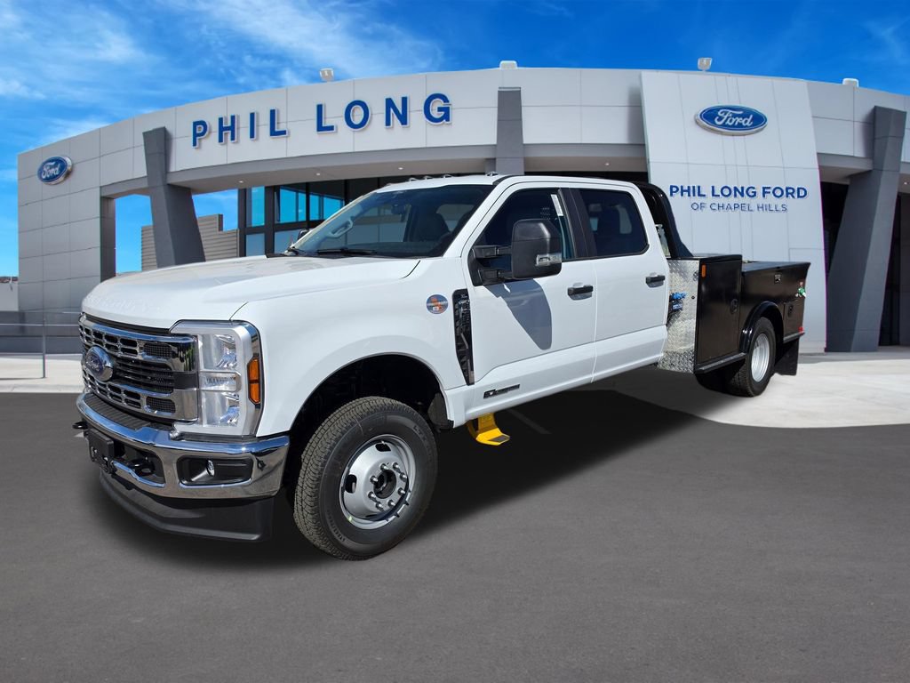New 2026 Ford F350 XL w/ XL Chrome Package AWD/4WD image 2